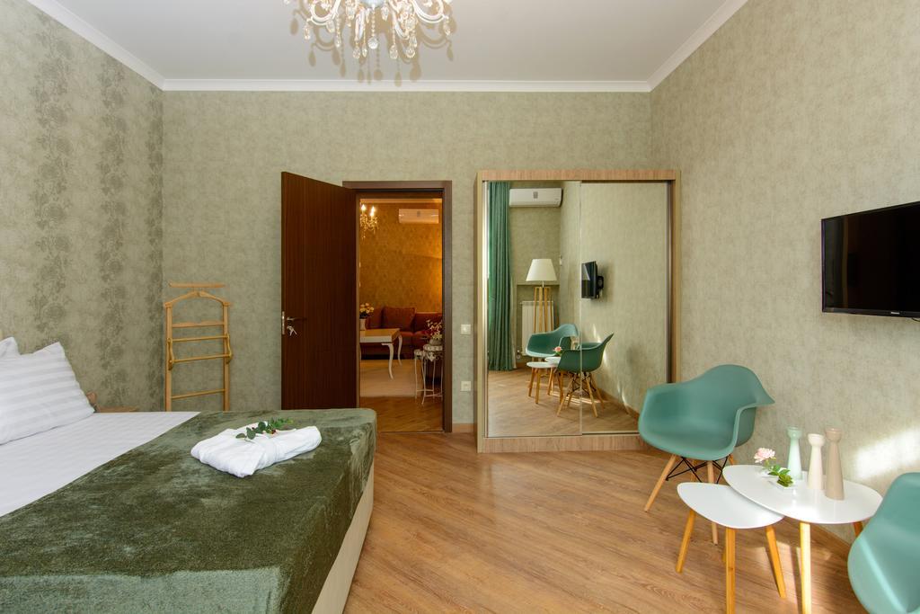 Dat Exx Apartments On Marjanishvili ティビリシ エクステリア 写真