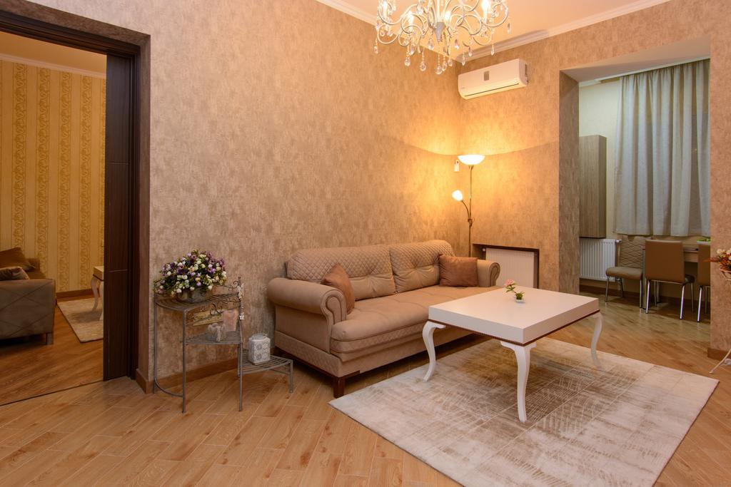 Dat Exx Apartments On Marjanishvili ティビリシ エクステリア 写真