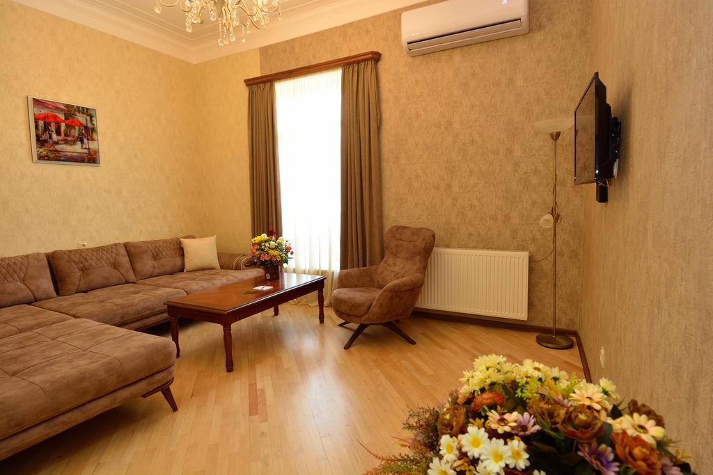 Dat Exx Apartments On Marjanishvili ティビリシ エクステリア 写真
